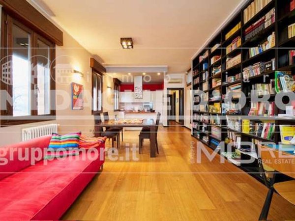 appartamento in vendita a Modena in zona Madonnina / Quattro Ville