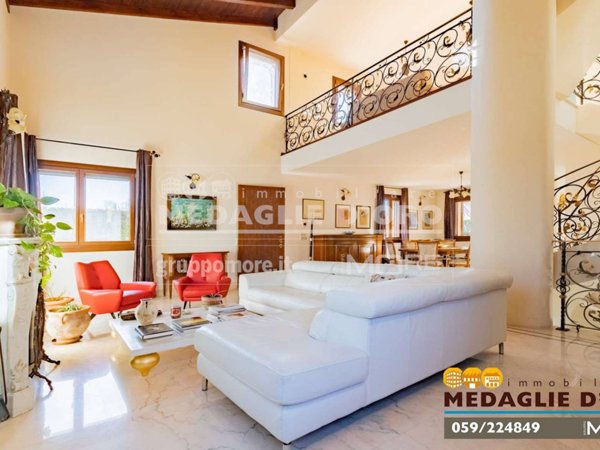 casa indipendente in vendita a Modena in zona Buon Pastore