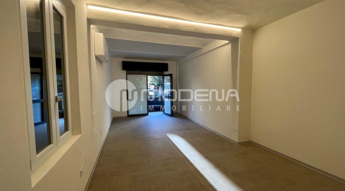 negozio in vendita a Modena