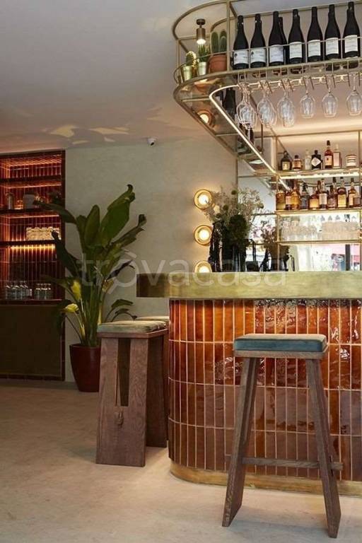 negozio in vendita a Modena in zona Centro Storico