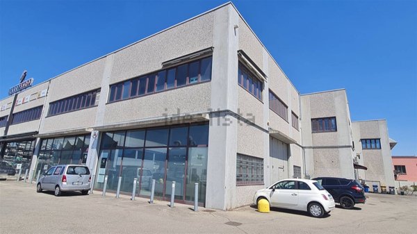 ufficio in vendita a Modena