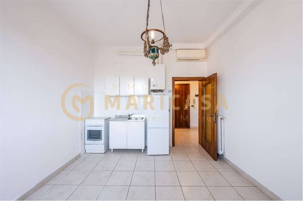 appartamento in vendita a Modena in zona Amendola