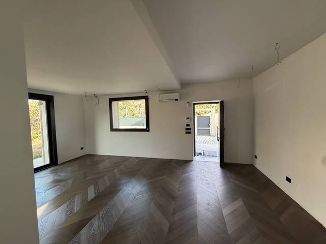 casa indipendente in vendita a Modena in zona San Lazzaro / Modena Est