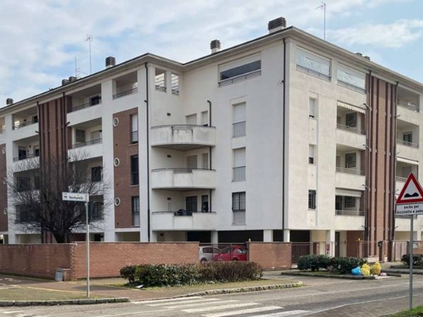 appartamento in vendita a Modena in zona Cittanova