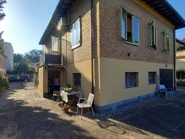 casa indipendente in vendita a Modena in zona Sant'Agnese
