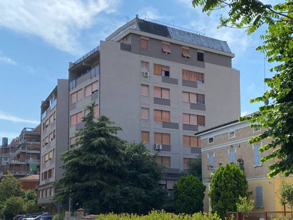 appartamento in vendita a Modena in zona Centro Storico