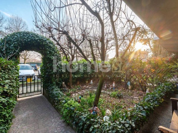 casa indipendente in vendita a Modena in zona Baggiovara