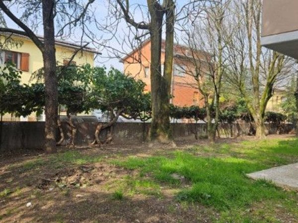 casa indipendente in vendita a Modena in zona Madonnina / Quattro Ville