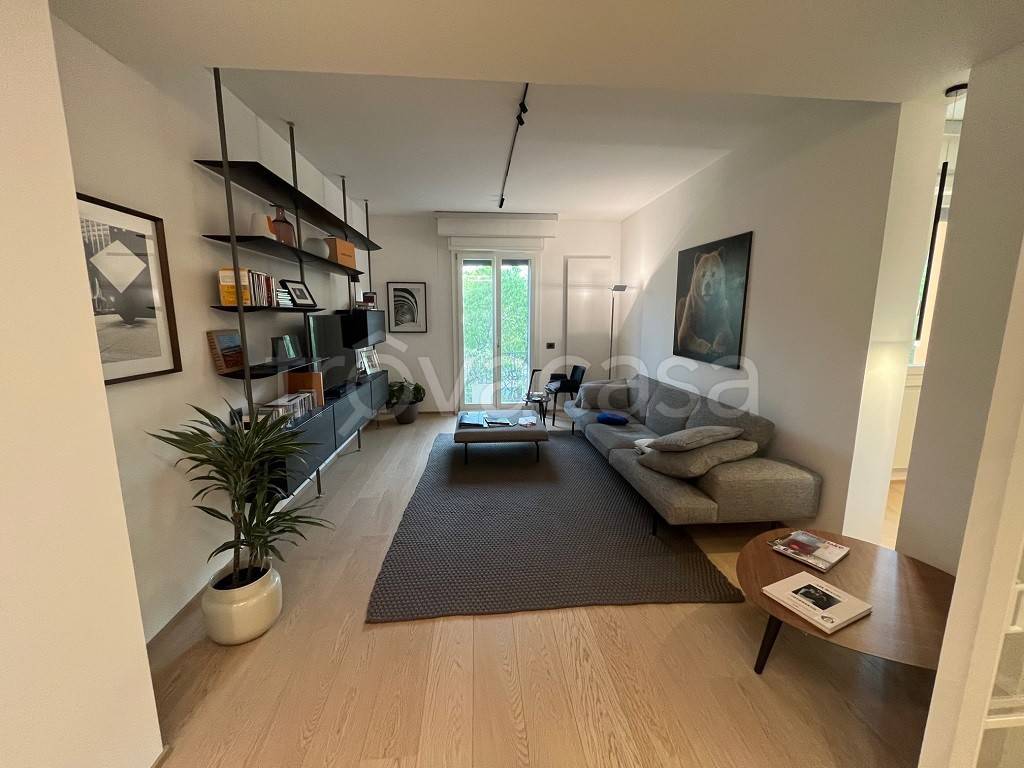 appartamento in vendita a Modena in zona Centro Storico