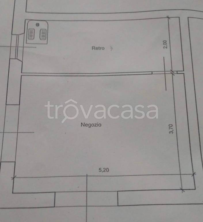 negozio in vendita a Modena in zona Centro Storico