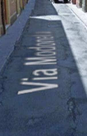 negozio in vendita a Modena in zona Centro Storico