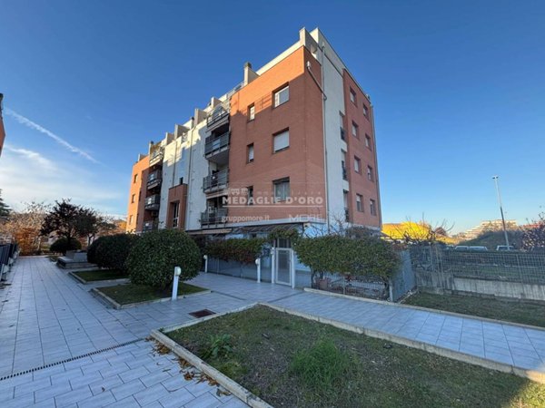 appartamento in vendita a Modena in zona San Lazzaro / Modena Est