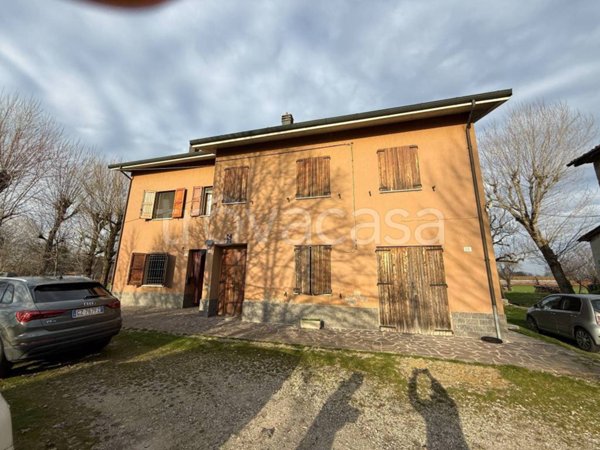 casa indipendente in vendita a Modena in zona Paganine