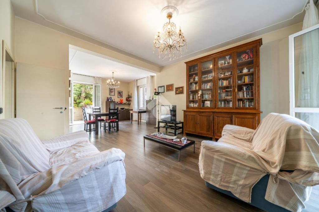 casa indipendente in vendita a Modena in zona Buon Pastore