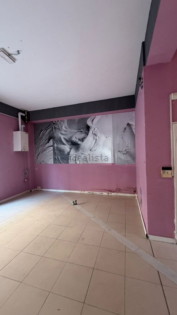 negozio in vendita a Modena in zona San Lazzaro / Modena Est