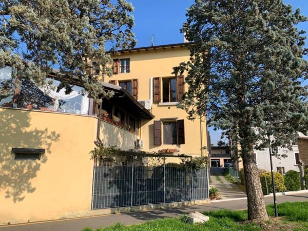 appartamento in vendita a Modena in zona Madonnina / Quattro Ville