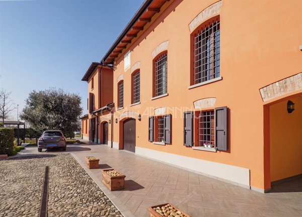 casa indipendente in vendita a Modena in zona Baggiovara