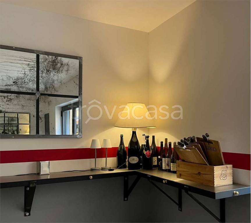 negozio in vendita a Modena in zona Centro Storico