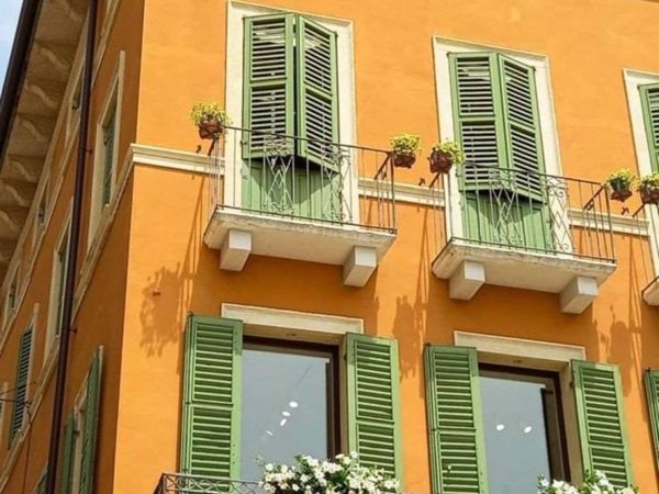 appartamento in vendita a Modena in zona Centro Storico