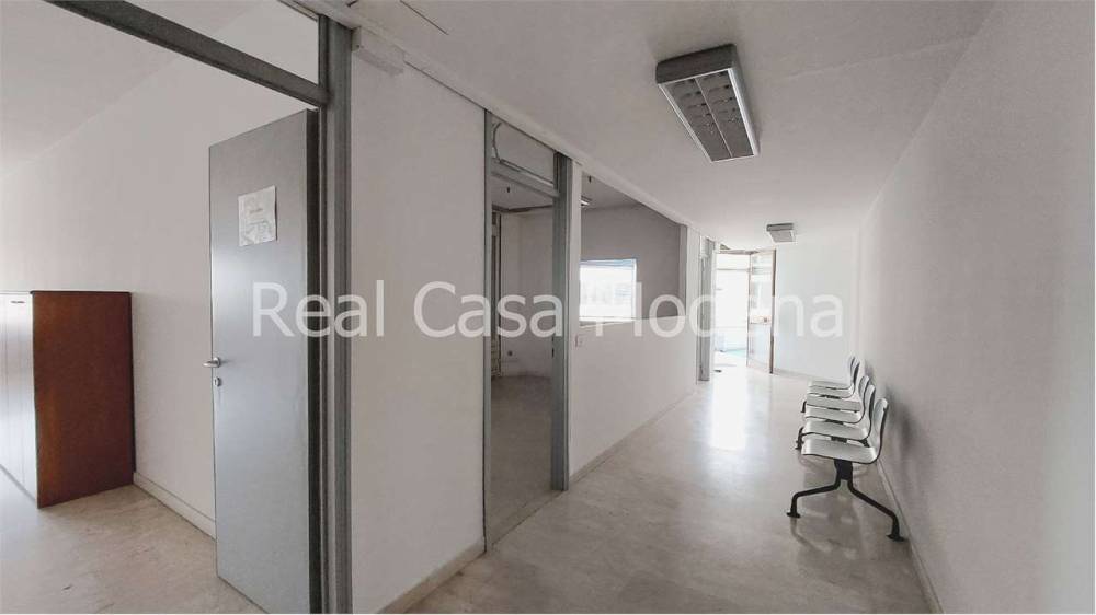 ufficio in vendita a Modena in zona San Faustino