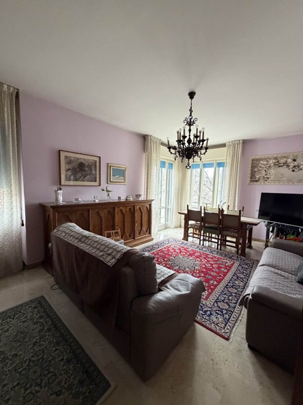 appartamento in vendita a Modena in zona Centro Storico