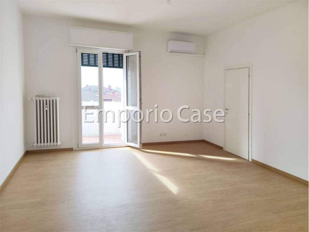 appartamento in vendita a Modena in zona San Lazzaro / Modena Est