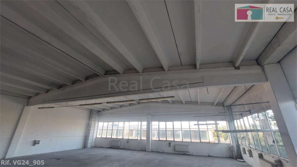 negozio in vendita a Modena in zona San Faustino