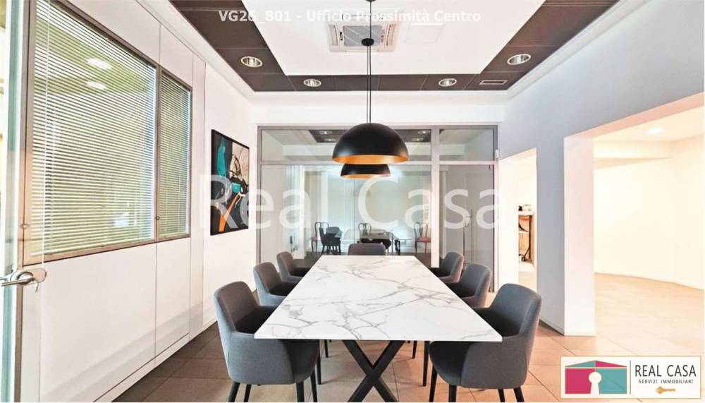 ufficio in vendita a Modena