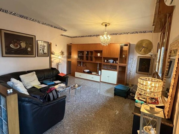 casa indipendente in vendita a Modena in zona San Lazzaro / Modena Est