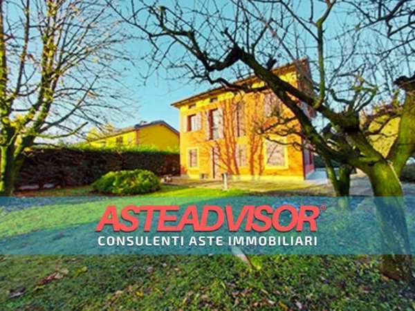 casa indipendente in vendita a Modena in zona Madonnina / Quattro Ville