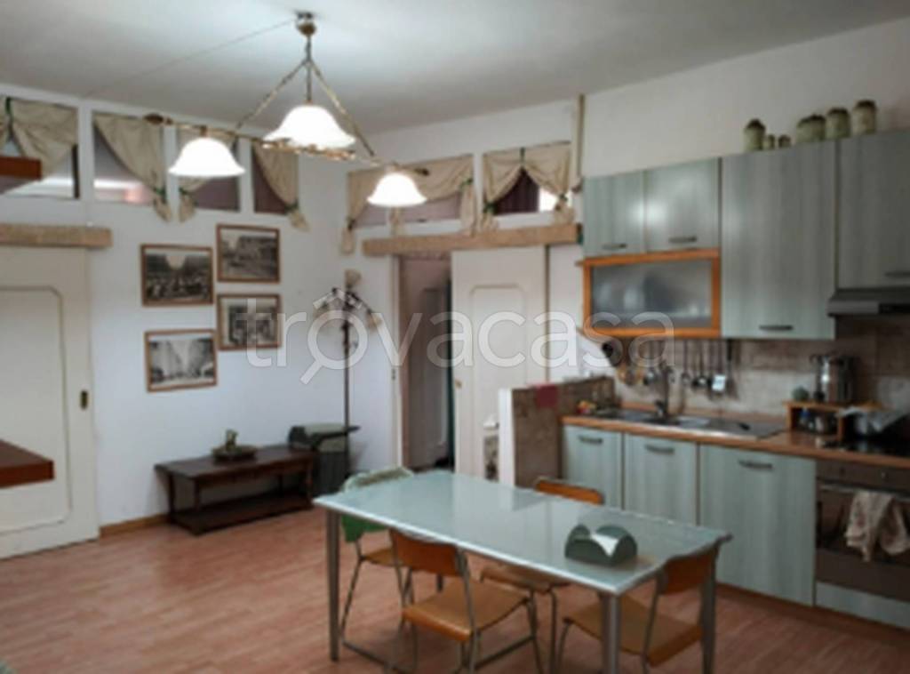 negozio in vendita a Modena in zona Sant'Agnese