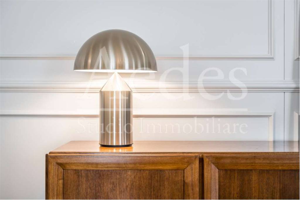 appartamento in vendita a Modena in zona Centro Storico