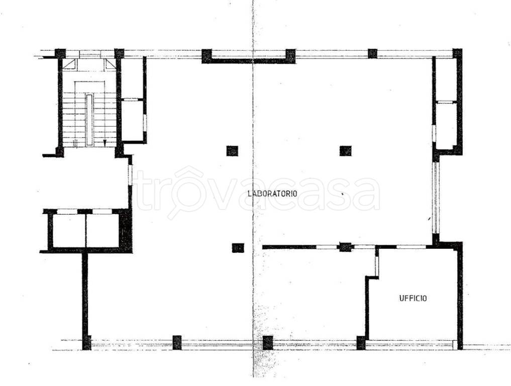 negozio in vendita a Modena in zona Amendola