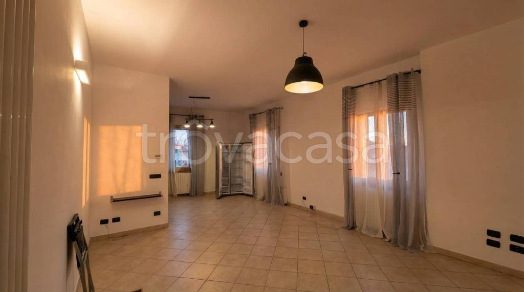 appartamento in vendita a Modena in zona Madonnina / Quattro Ville