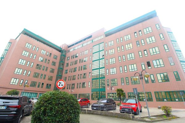 ufficio in vendita a Modena in zona San Faustino
