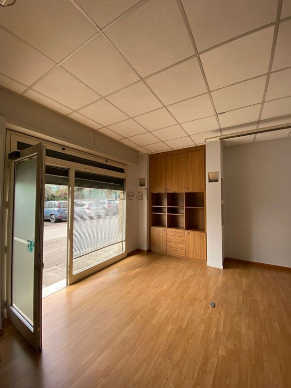 ufficio in vendita a Modena