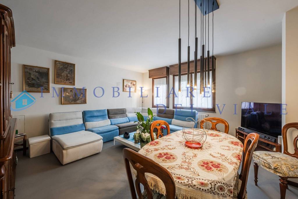 casa indipendente in vendita a Modena in zona Crocetta