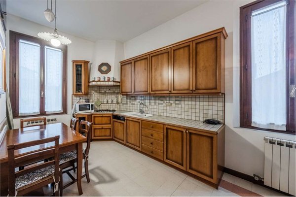 appartamento in vendita a Modena