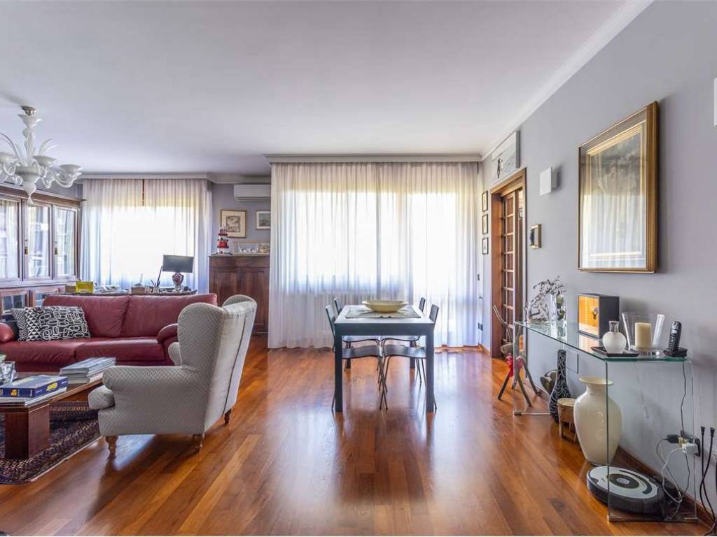 appartamento in vendita a Modena