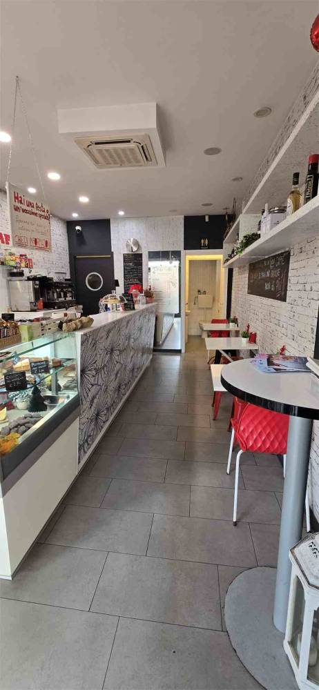 negozio in vendita a Modena