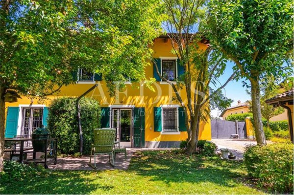 casa indipendente in vendita a Modena in zona San Faustino