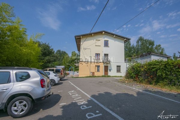 appartamento in vendita a Modena in zona Madonnina / Quattro Ville