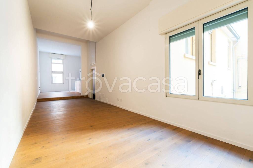 appartamento in vendita a Modena in zona Centro Storico