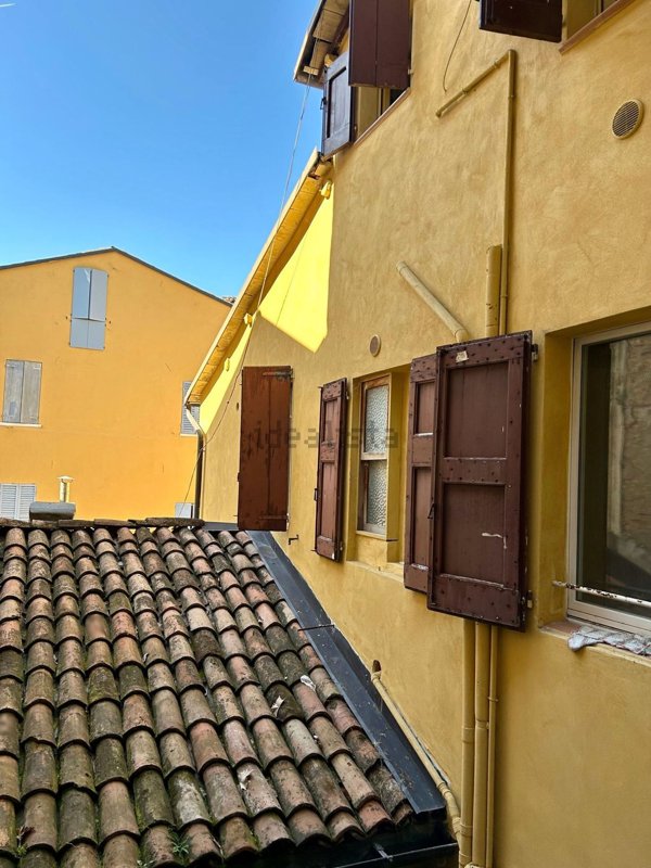 appartamento in vendita a Modena in zona Centro Storico