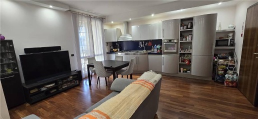 appartamento in vendita a Modena in zona Madonnina / Quattro Ville