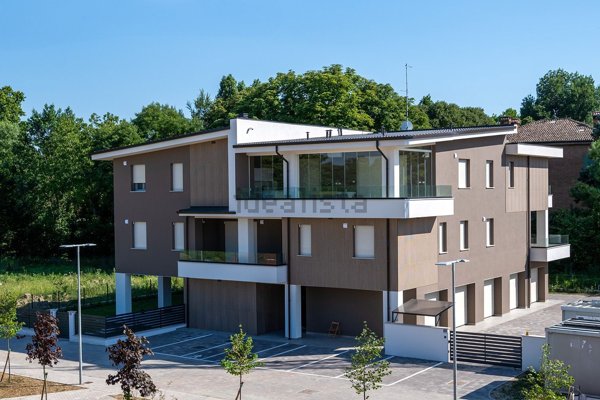 appartamento in vendita a Modena in zona San Donnino