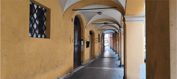 appartamento in vendita a Modena in zona Centro Storico