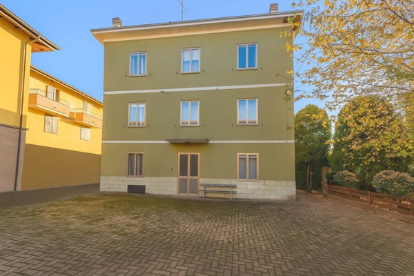 casa indipendente in vendita a Modena in zona San Faustino