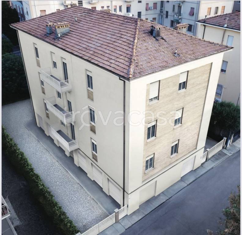 appartamento in vendita a Modena in zona Buon Pastore