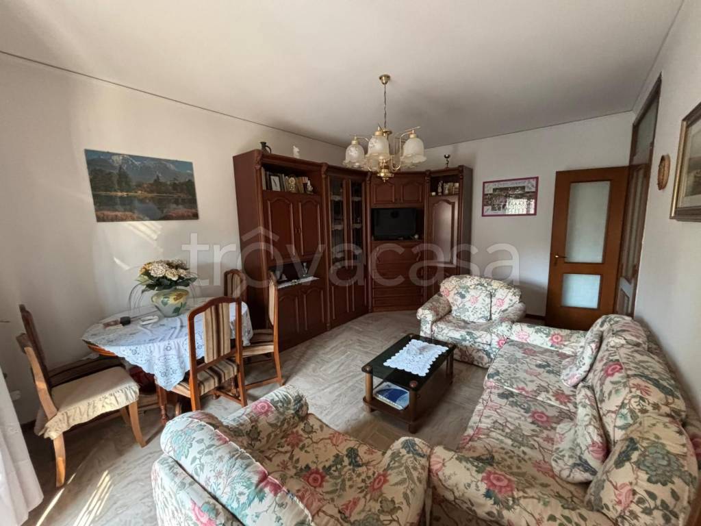 appartamento in vendita a Modena in zona San Lazzaro / Modena Est